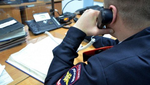 В Новоалтайске полицейские задержали грабителя, похитившего сотовый телефон